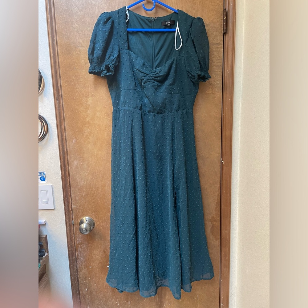 Donating end of July! Lulu’s Swiss Dot Midi Dress